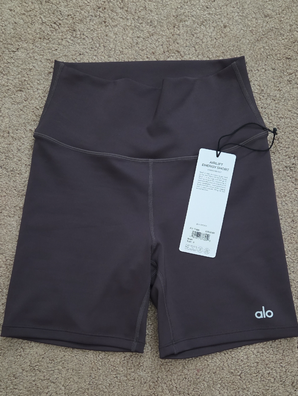 *NWT* ALO Yoga High-Rise Airlift Energy Short — RAISIN